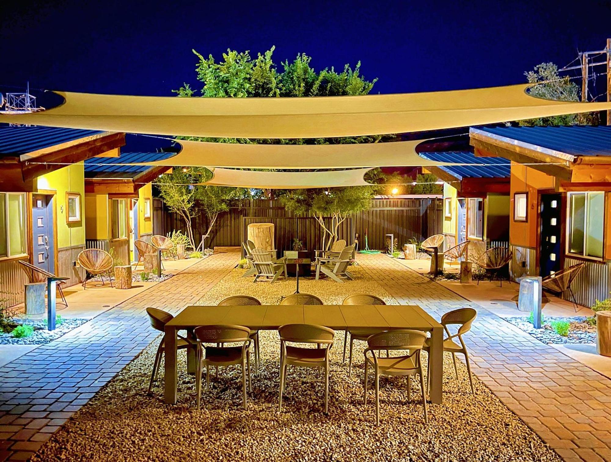 Downtown Kokopelli # 2- Newly Remodeled Stylish Studio Moab Exterior photo